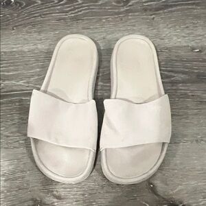 Women's Gray Slide Sandals